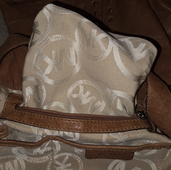 VTG Michael Kors Camel Leather Astor Uptown Studded 2-way Shoulder/Crossbody Bag - Picture 12 of 13